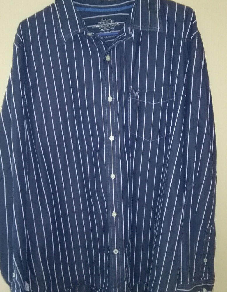 American Eagle Button Down